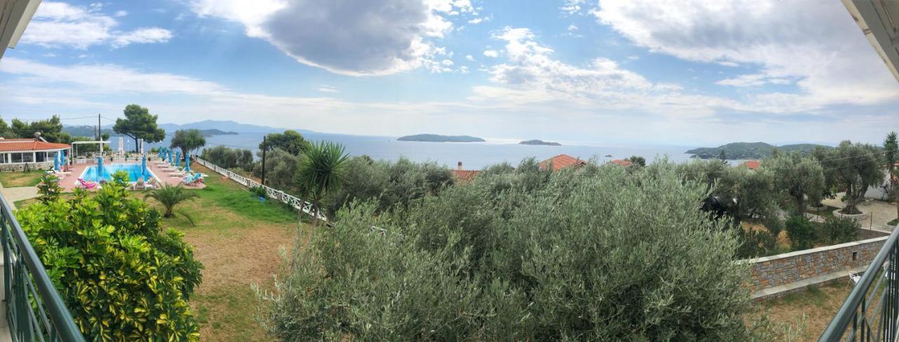 Azzurro Hotel Katsaros  Екстериор снимка