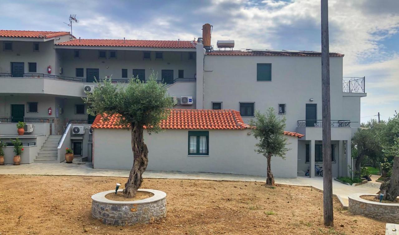 Azzurro Hotel Katsaros  Екстериор снимка
