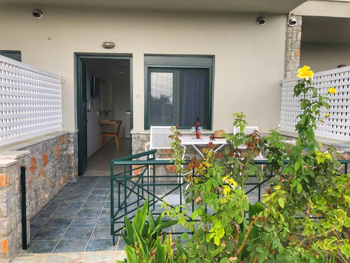 Azzurro Hotel Katsaros  Екстериор снимка